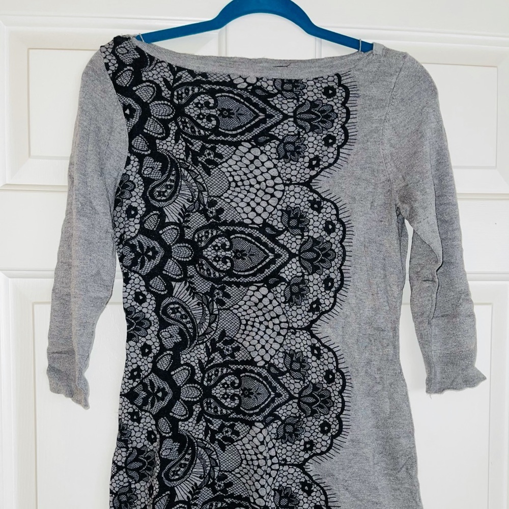 White House Black Market long knit shirt/sweater